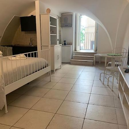 Villari 60 Bari Dış mekan fotoğraf